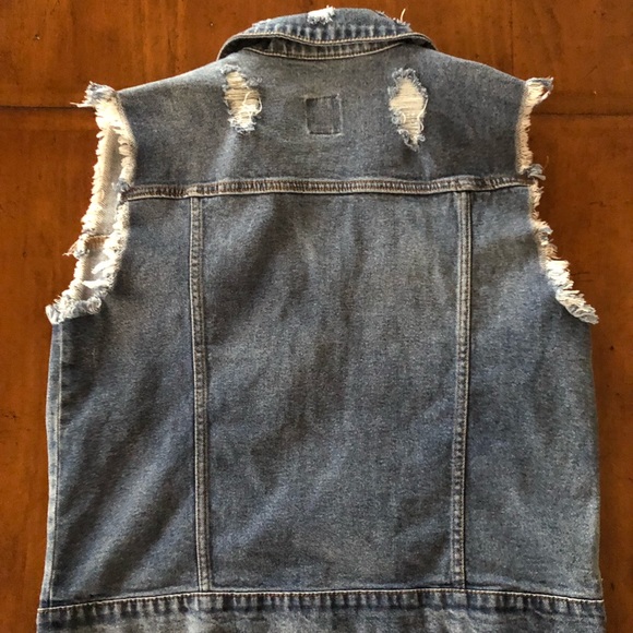 NWT Wild Fable size M Jean vest - Picture 2 of 8